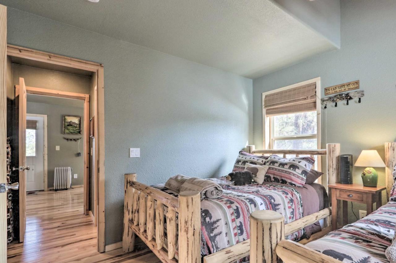 Cozy Heber-Overgaard Cabin With Fire Pit, Game Room! Kültér fotó